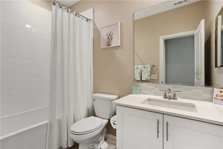 2892 Livery Place, Escondido, California 92029