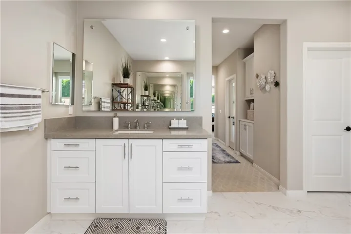 2892 Livery Place, Escondido, California 92029