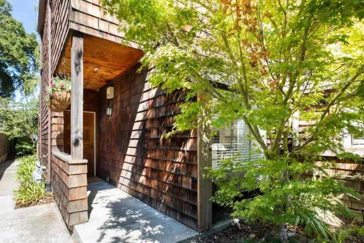 435 Homer Avenue, Palo Alto, California 94301