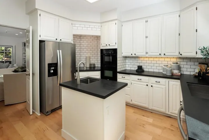 435 Homer Avenue, Palo Alto, California 94301
