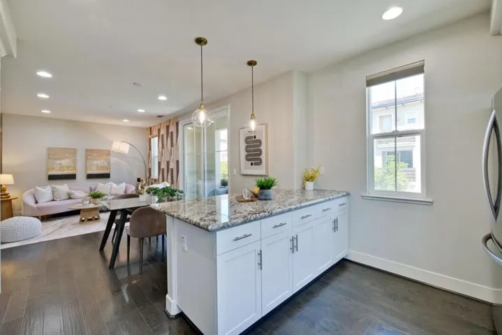 2879 Baze Road, San Mateo, California 94403