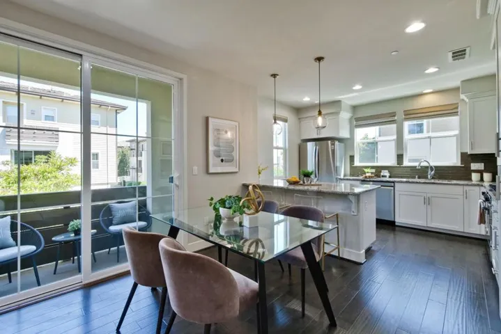 2879 Baze Road, San Mateo, California 94403