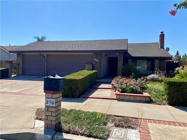 Charming Single Level Home!