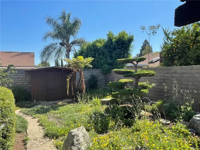 290 S Earlham Street, Orange, California 92869