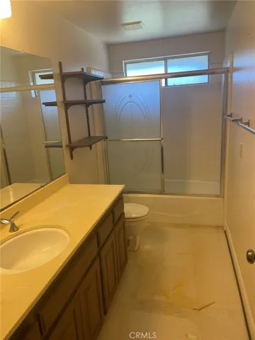 290 S Earlham Street, Orange, California 92869