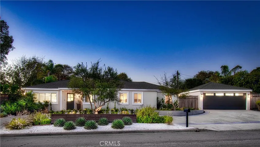 940 Arbor Street, Costa Mesa, California 92627