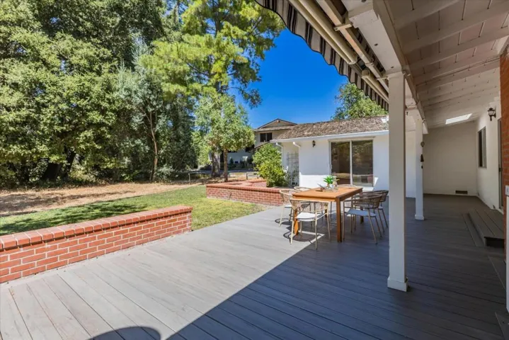 1270 Montclaire Way, Los Altos, California 94024
