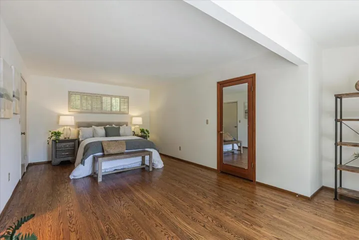 1270 Montclaire Way, Los Altos, California 94024