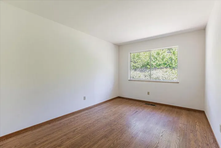 1270 Montclaire Way, Los Altos, California 94024