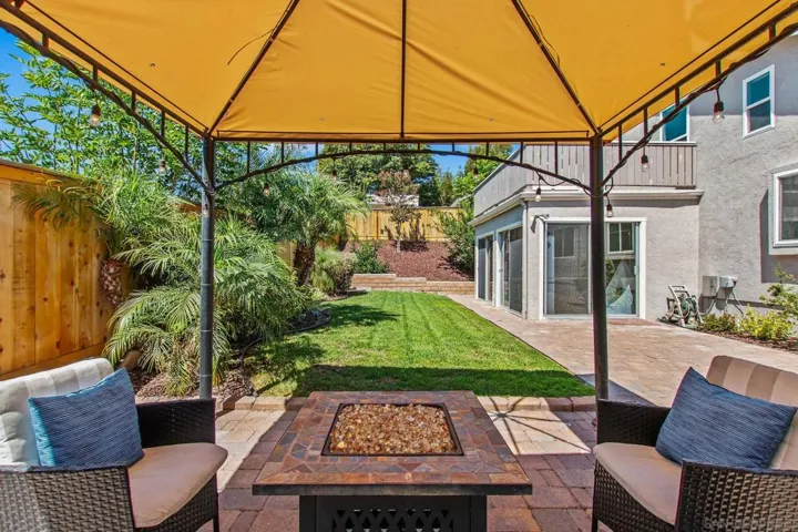 9075 Meadowrun Way, San Diego, California 92129