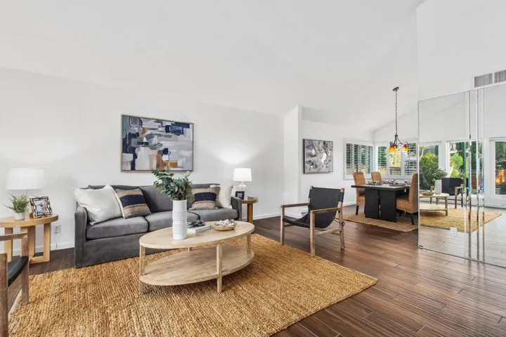 9075 Meadowrun Way, San Diego, California 92129