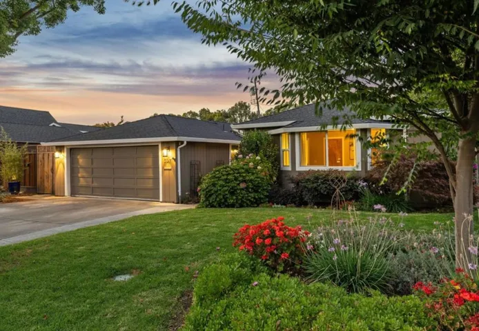 307 Sheridan Drive, Menlo Park, California 94025