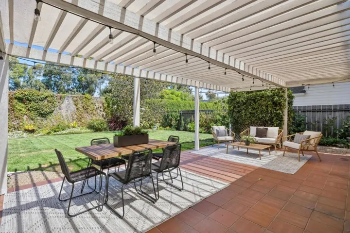 307 Sheridan Drive, Menlo Park, California 94025