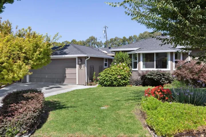307 Sheridan Drive, Menlo Park, California 94025