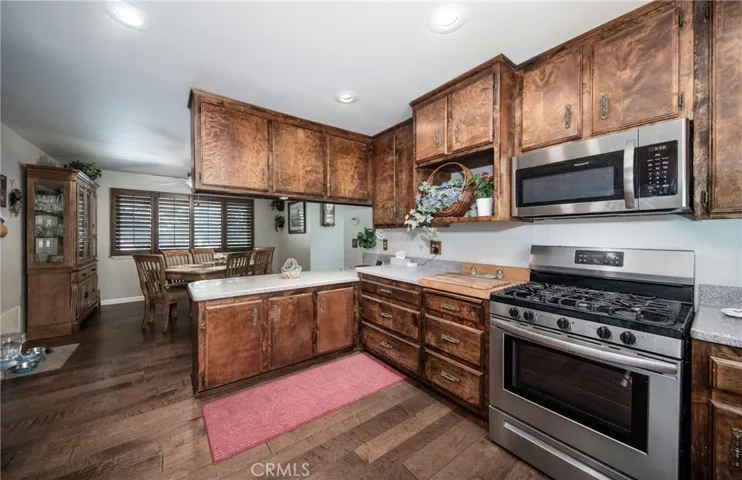 121 Darfo Drive, Crestline, California 92325