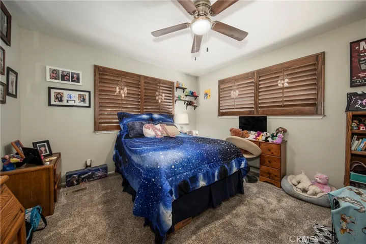 121 Darfo Drive, Crestline, California 92325