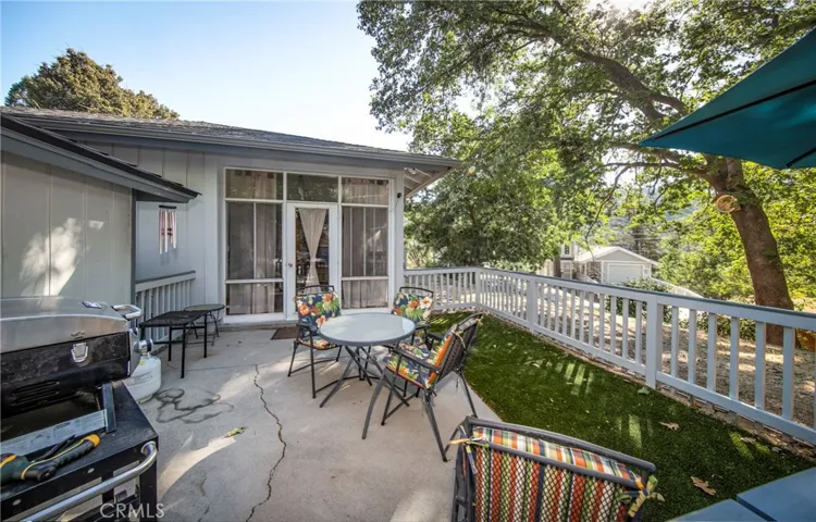 121 Darfo Drive, Crestline, California 92325