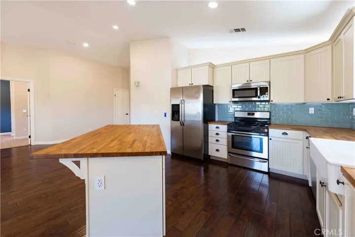 33036 Tulley Ranch Road, Temecula, California 92592