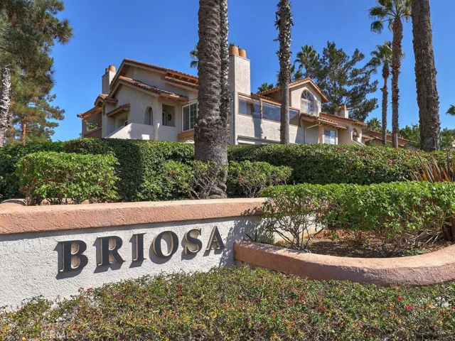 26511 Merienda 3, Laguna Hills, California 92656