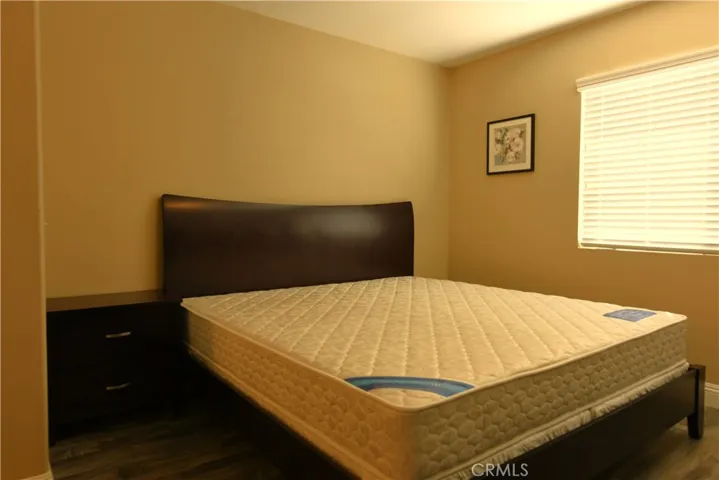 master bed4