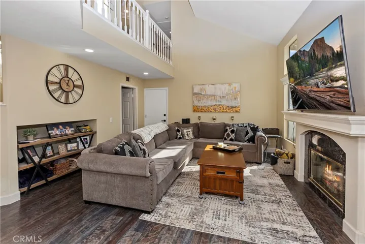 1140 Jonah Drive, Corona, California 92882