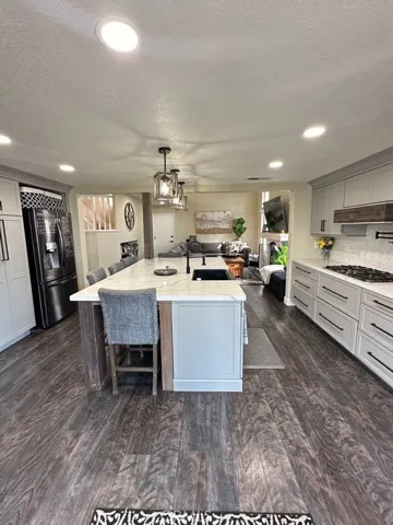 1140 Jonah Drive, Corona, California 92882