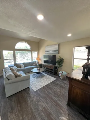 1140 Jonah Drive, Corona, California 92882