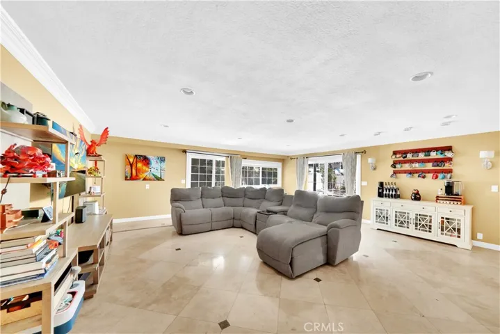 20051 Colgate Circle, Huntington Beach, California 92646