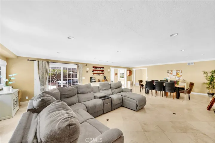 20051 Colgate Circle, Huntington Beach, California 92646