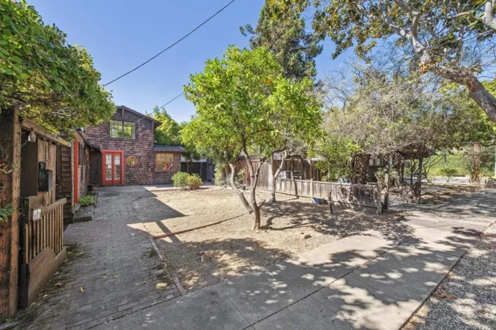 179189 Lincoln Avenue, Palo Alto, California 94301
