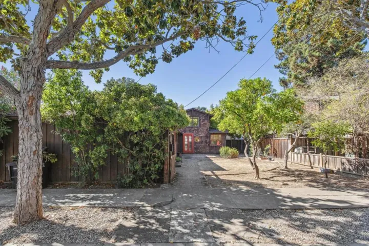 179189 Lincoln Avenue, Palo Alto, California 94301