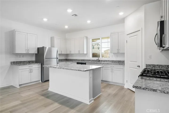 11235 Lancer Lane, Victorville, California 92392