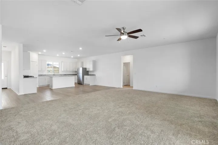 12359 Bear Ridge Way, Victorville, California 92392