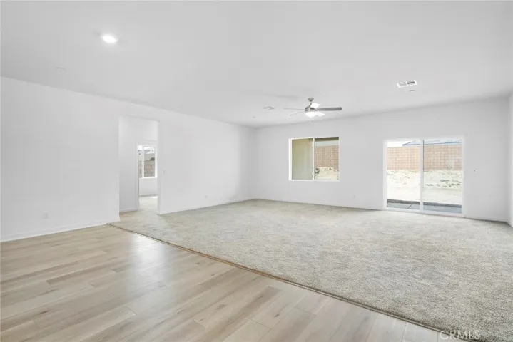 12359 Bear Ridge Way, Victorville, California 92392