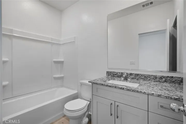 12359 Bear Ridge Way, Victorville, California 92392
