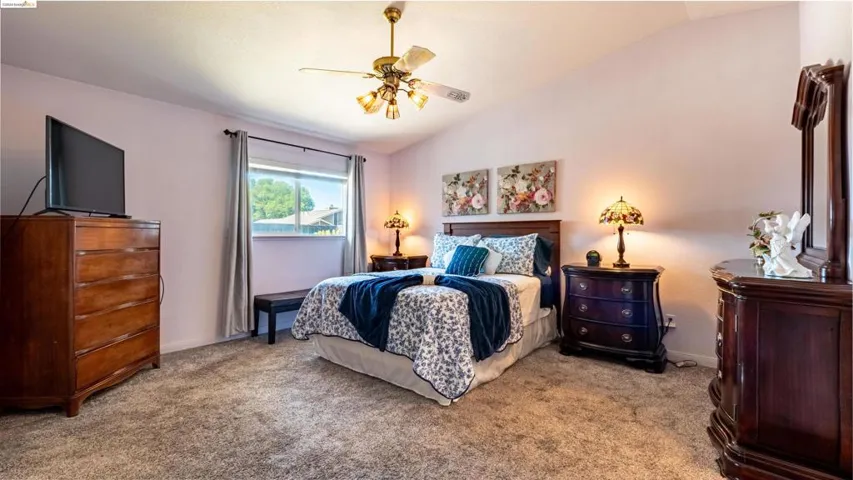 1770 Gateway Dr, Oakley, California 94561