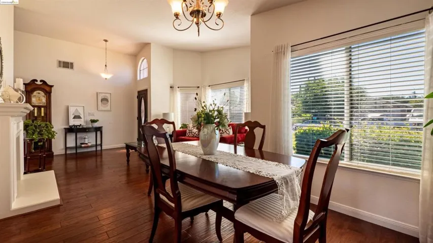 1770 Gateway Dr, Oakley, California 94561