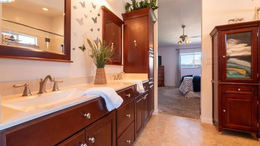 1770 Gateway Dr, Oakley, California 94561