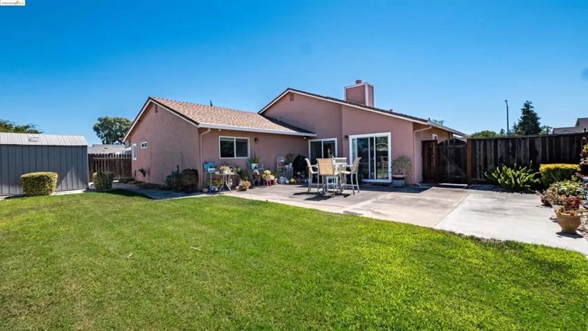 1770 Gateway Dr, Oakley, California 94561