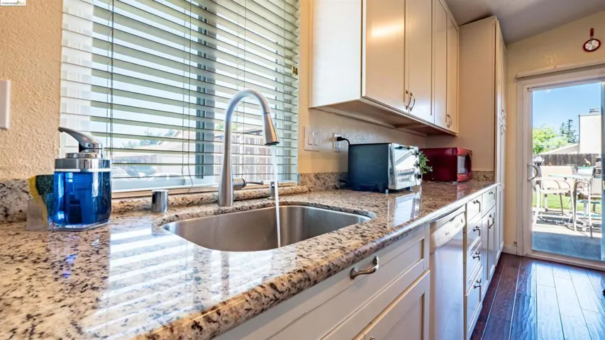 1770 Gateway Dr, Oakley, California 94561