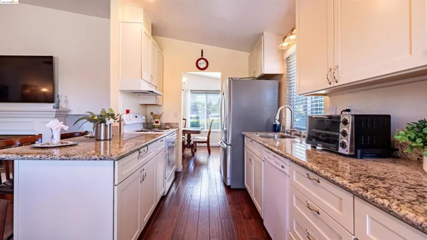 1770 Gateway Dr, Oakley, California 94561
