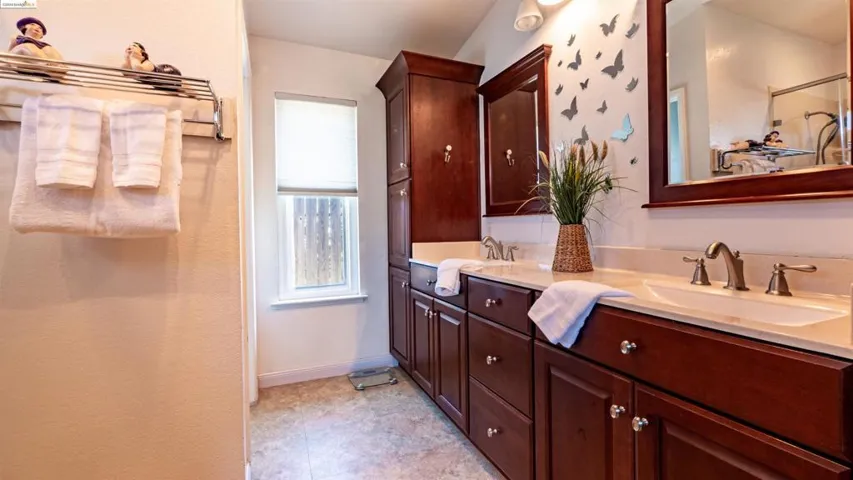1770 Gateway Dr, Oakley, California 94561