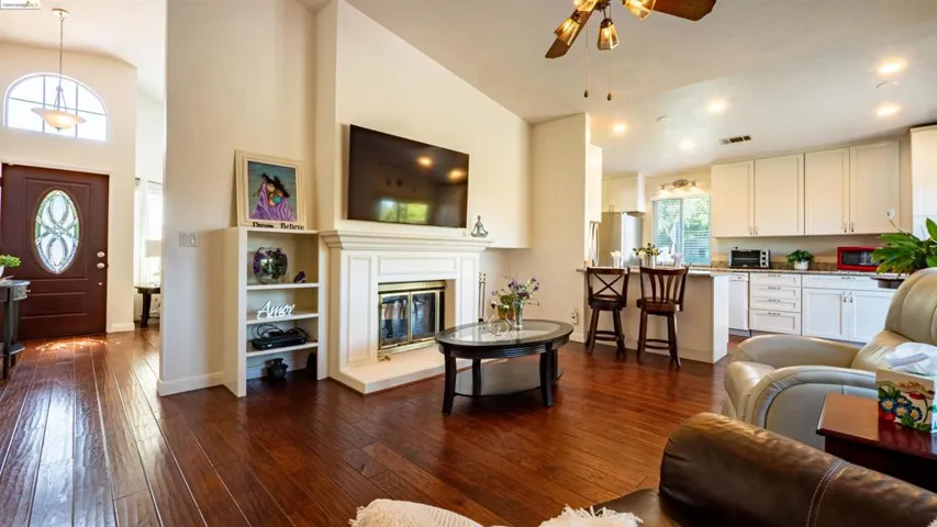 1770 Gateway Dr, Oakley, California 94561