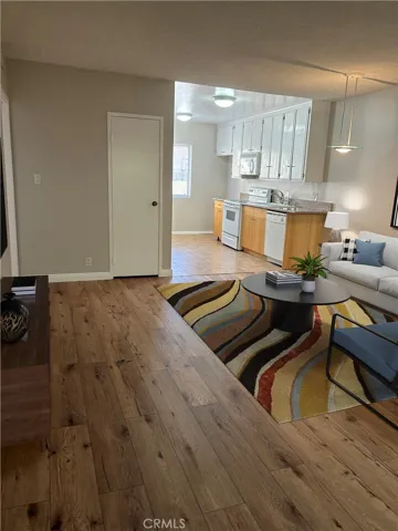 Living room Furnished