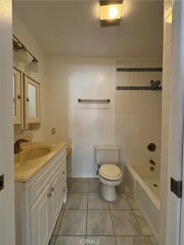 315 N Louise Street 102, Glendale, California 91206