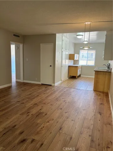 Living Room/Kitchen
