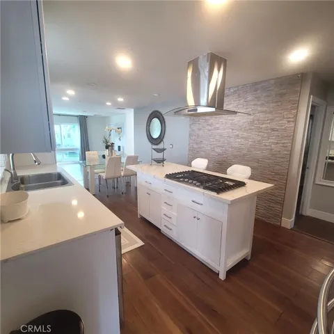 104 Malaga 104, Tustin, California 92780