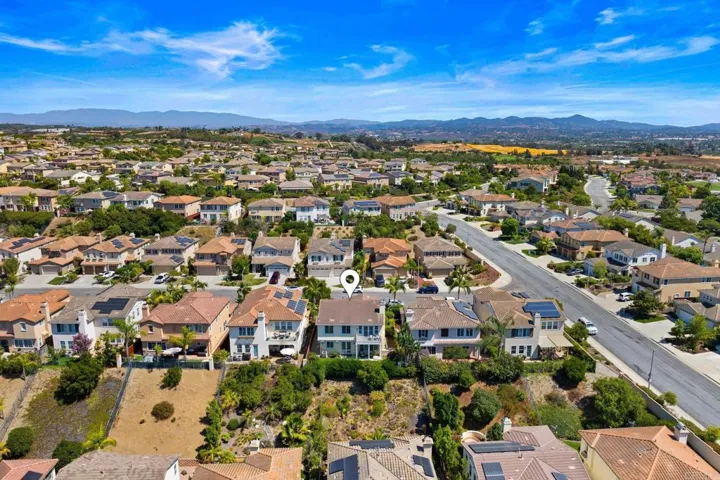 1221 Parkview Drive, Oceanside, California 92057