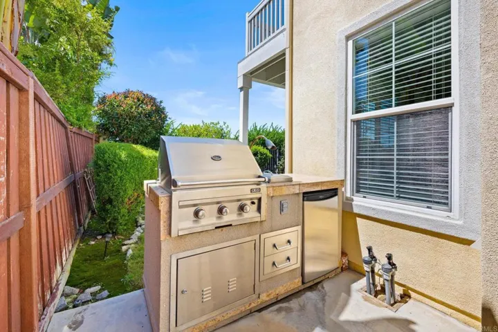 1221 Parkview Drive, Oceanside, California 92057