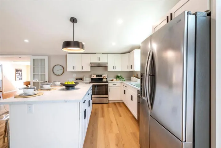 3943 Bibbits Drive, Palo Alto, California 94303